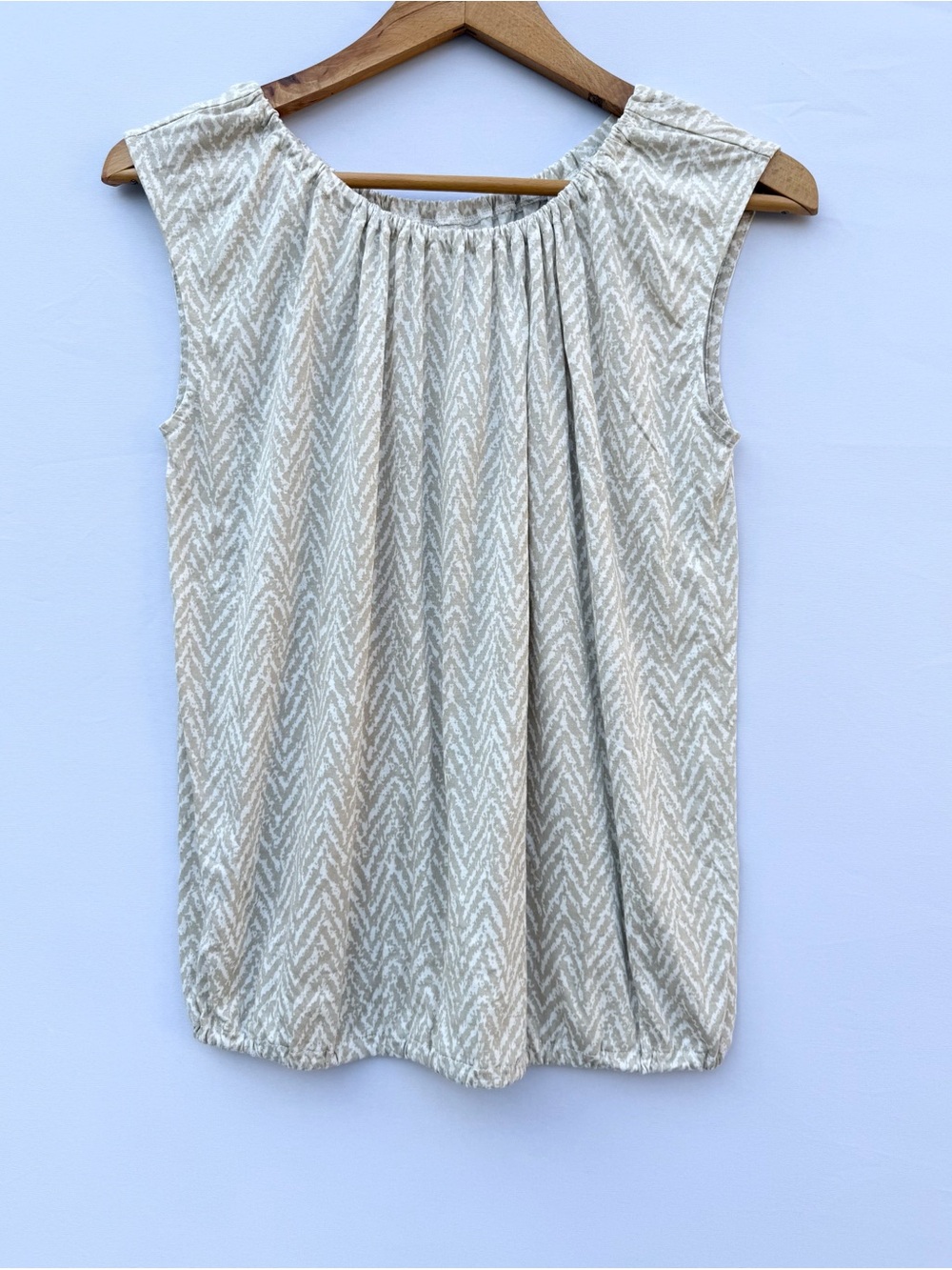 Ann Taylor LOFT Neutral Chevron-Print Sleeveless Tank, Petite Small, NWOT